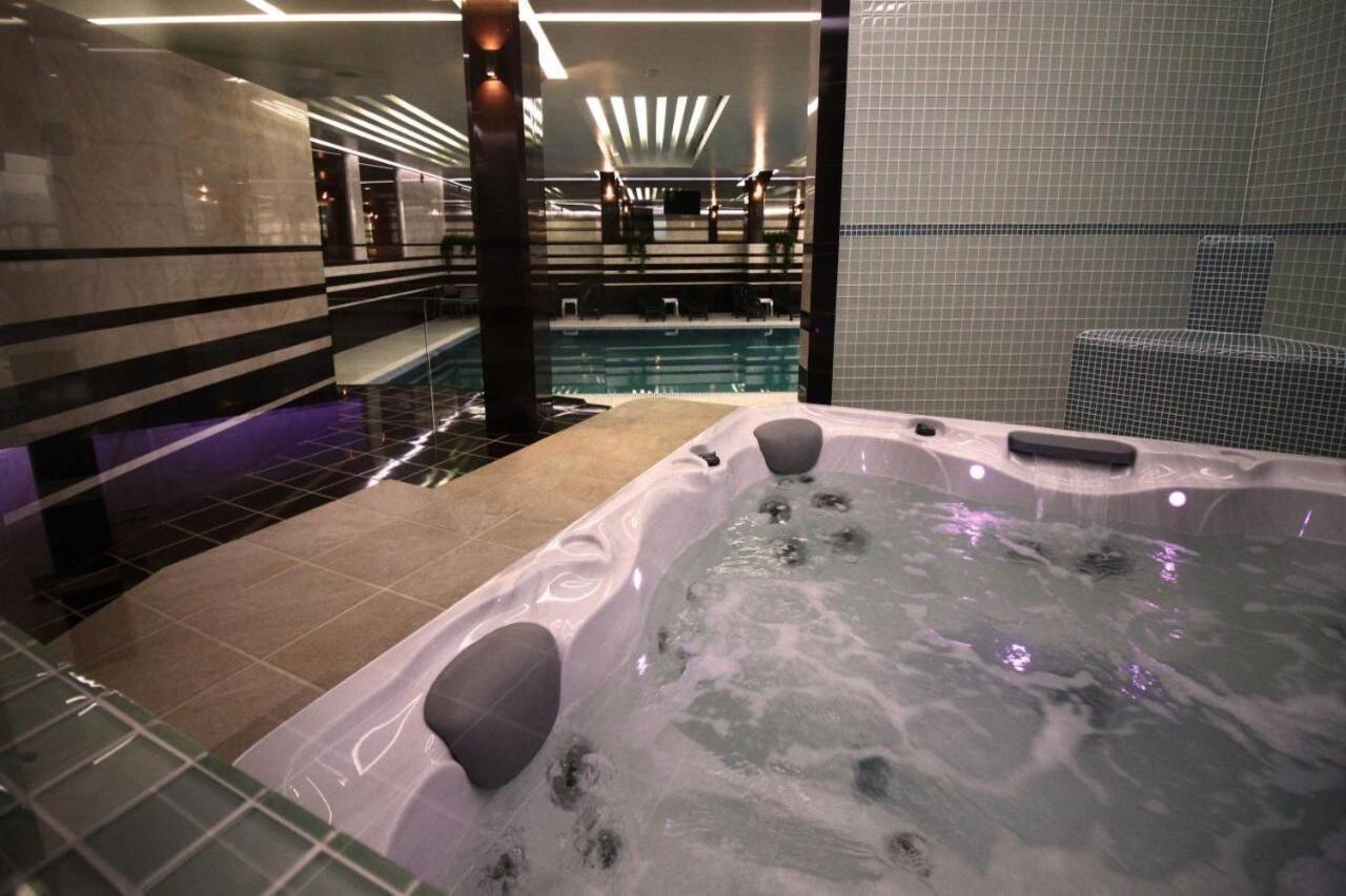 Hotel International Prishtina & Spa Prishtinë Luaran gambar