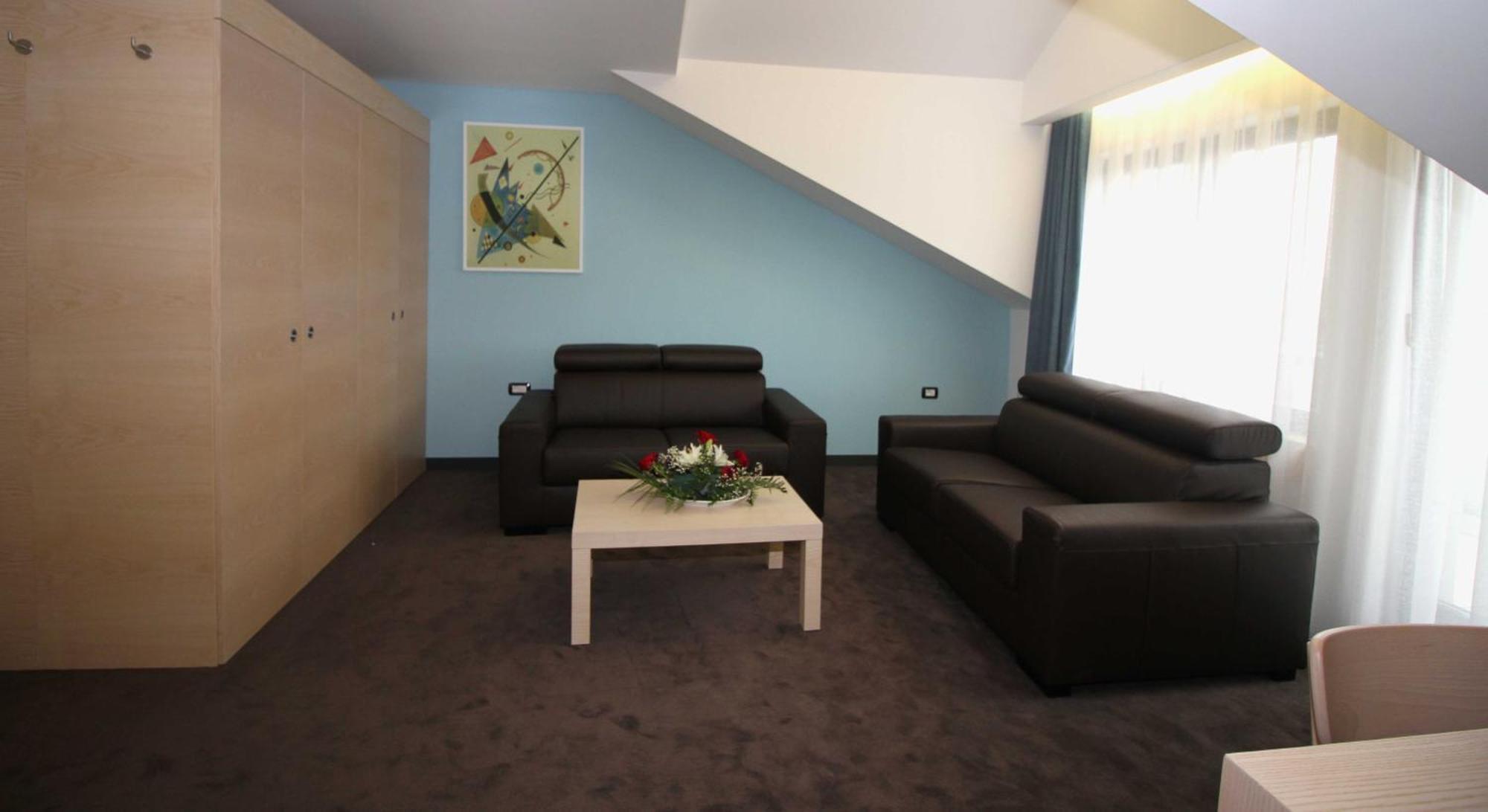 Hotel International Prishtina & Spa Prishtinë Bilik gambar