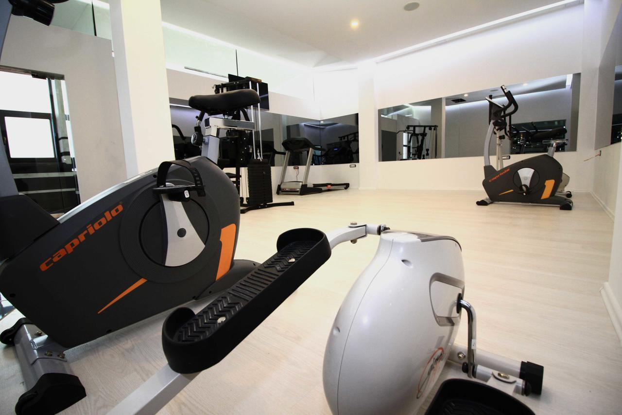 Hotel International Prishtina & Spa Prishtinë Luaran gambar