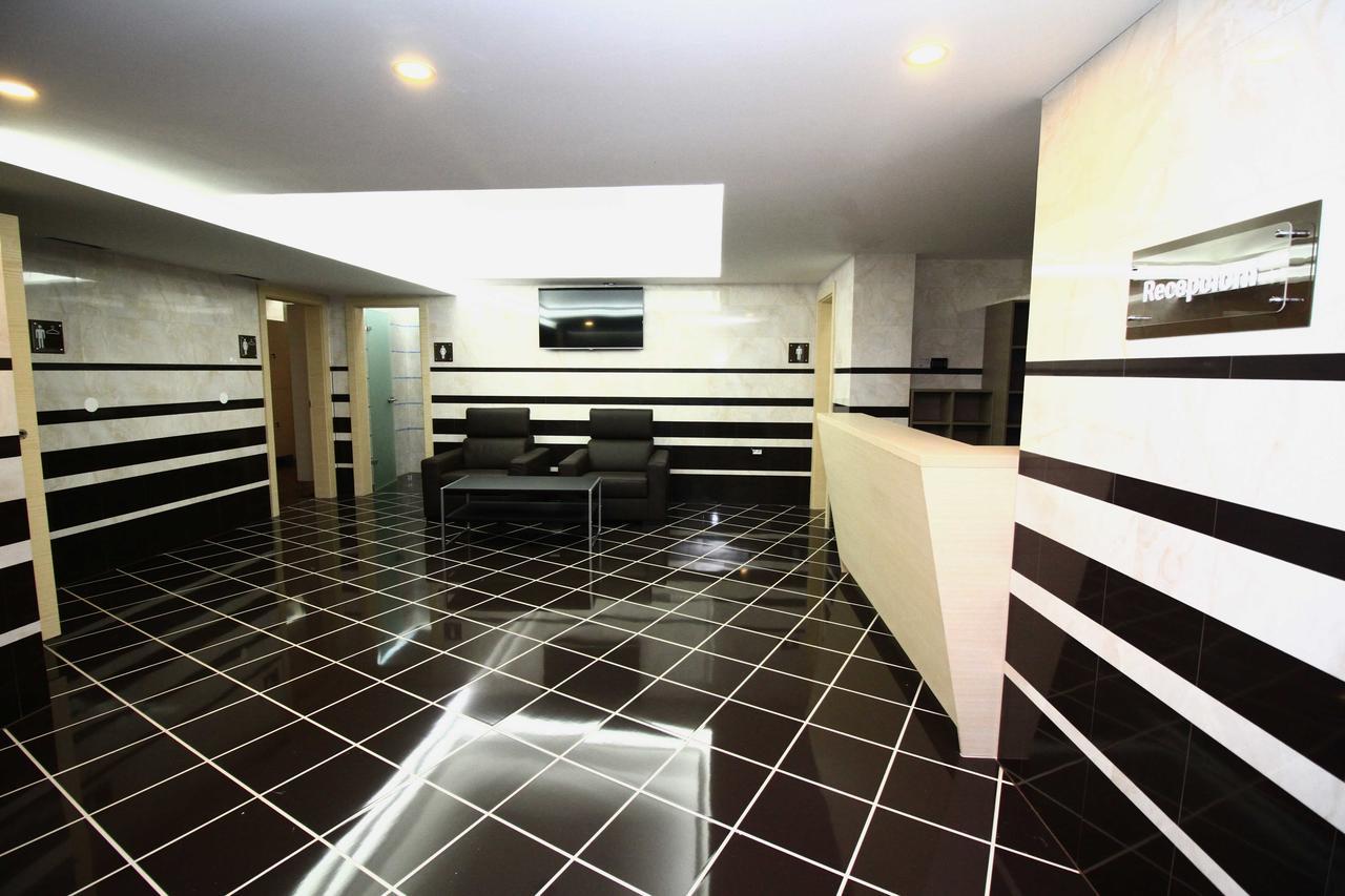 Hotel International Prishtina & Spa Prishtinë Luaran gambar