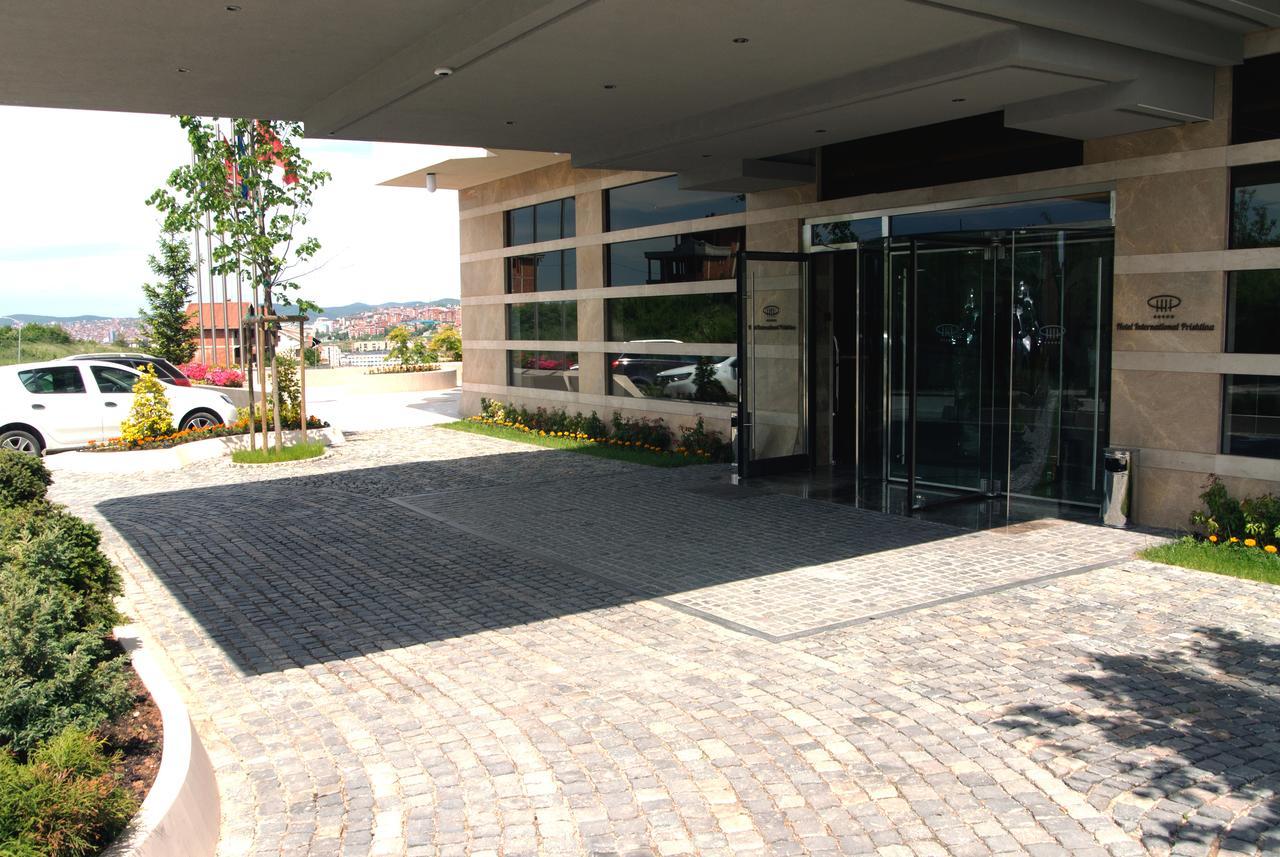 Hotel International Prishtina & Spa Prishtinë Luaran gambar