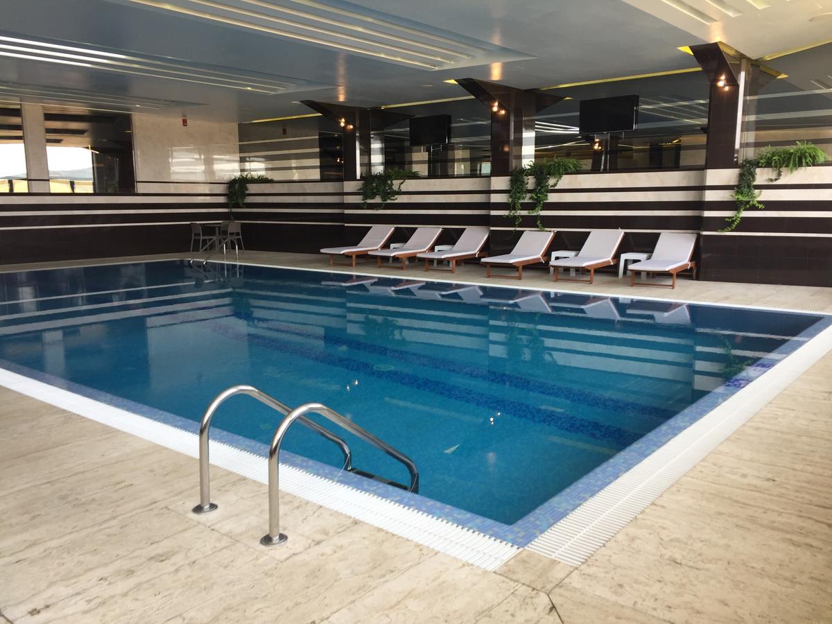 Hotel International Prishtina & Spa Prishtinë Luaran gambar