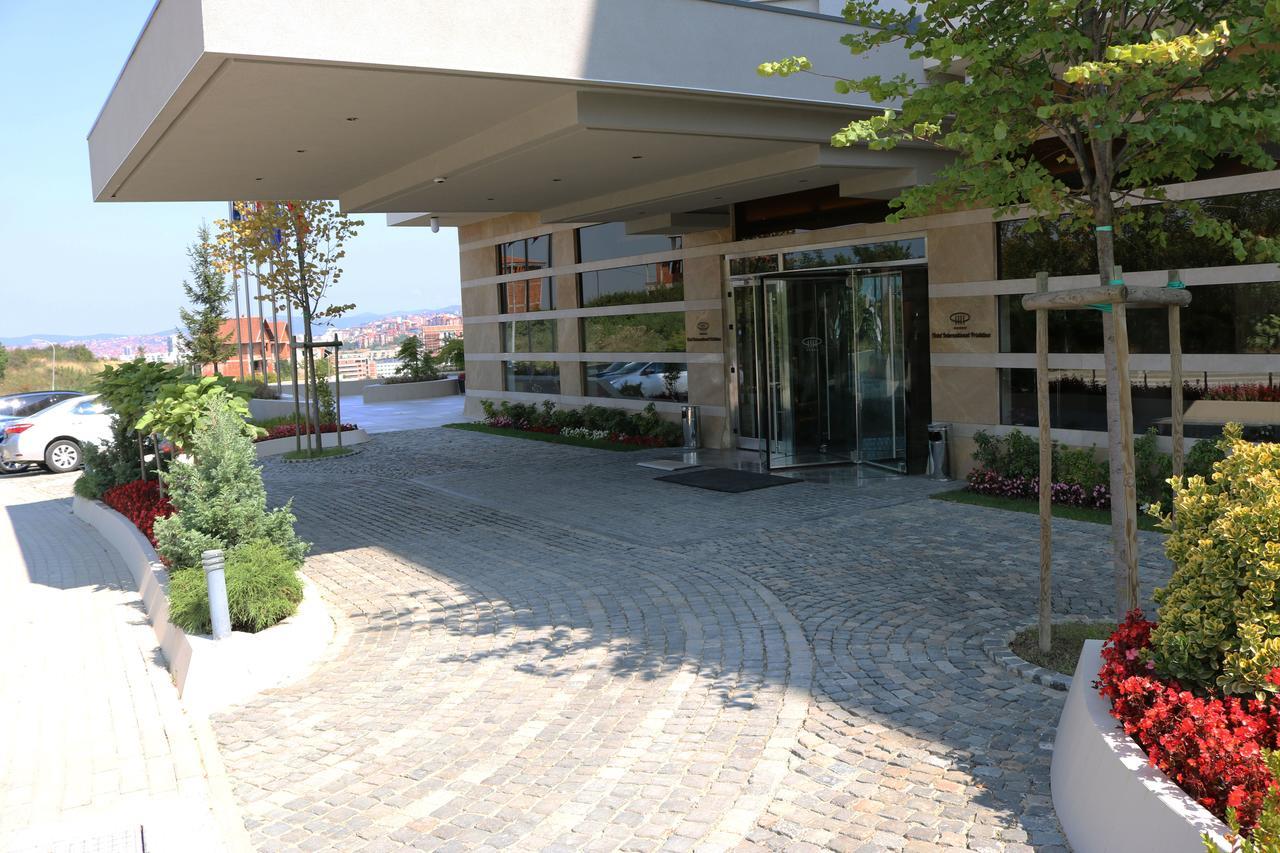 Hotel International Prishtina & Spa Prishtinë Luaran gambar