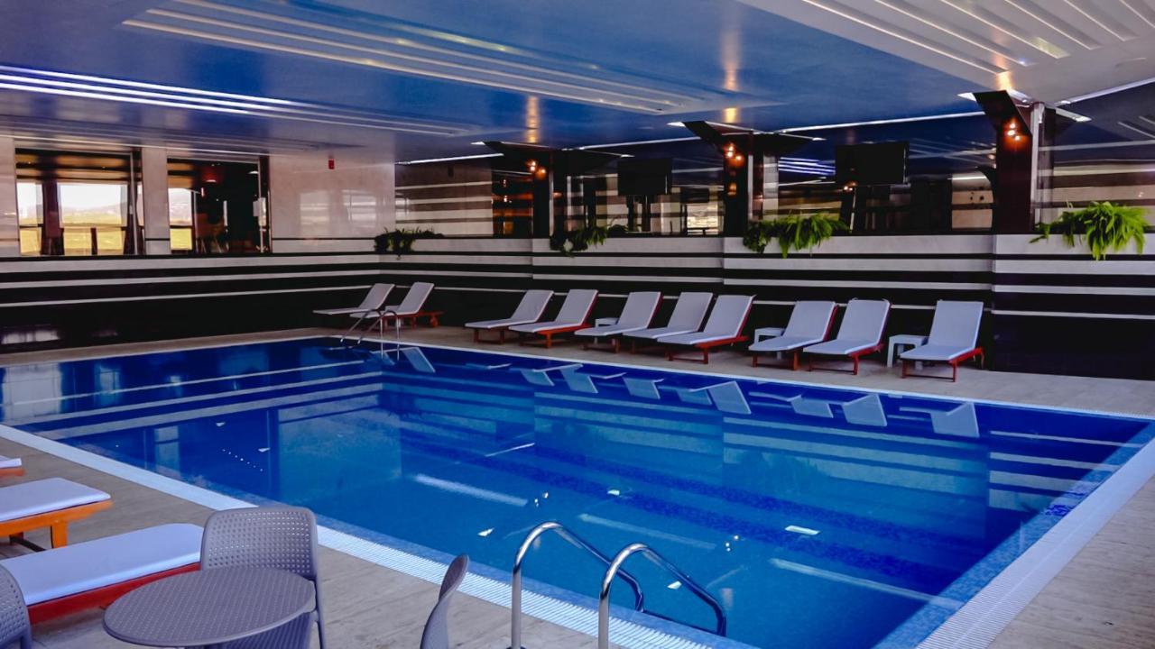 Hotel International Prishtina & Spa Prishtinë Luaran gambar