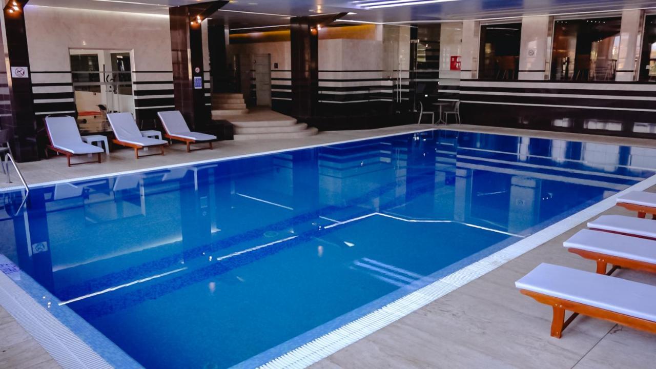 Hotel International Prishtina & Spa Prishtinë Luaran gambar