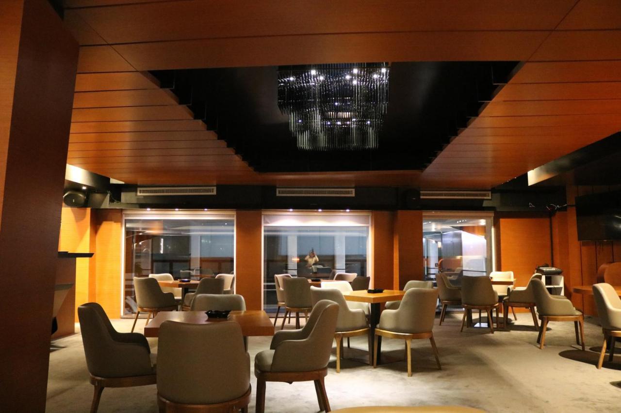 Hotel International Prishtina & Spa Prishtinë Luaran gambar